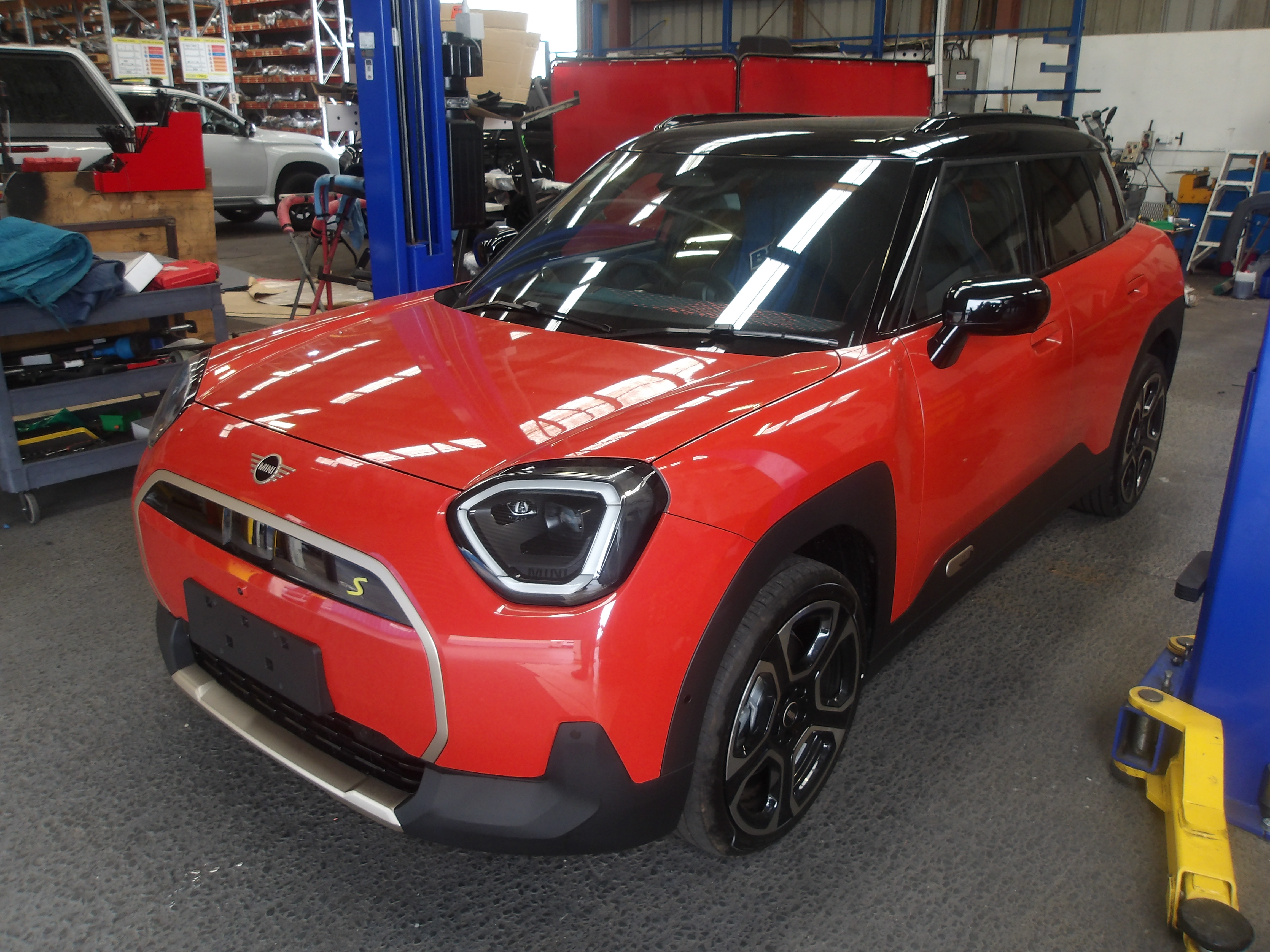 MINI ACEMAN STATIONWAGON 2025-CURRENT